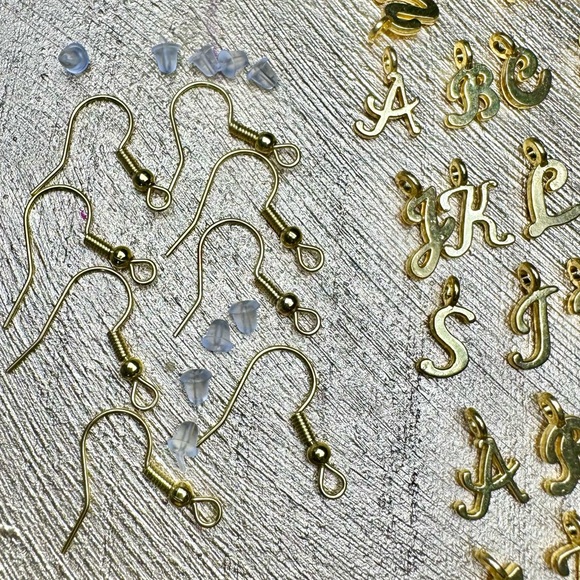 125pc Gold Alphabet Letters Charms Bracelet & More Jewelry Making Mega Bundle - Picture 11 of 16